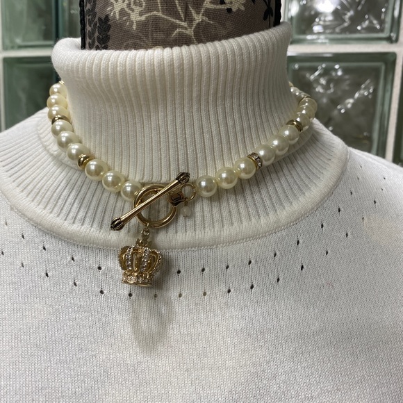 Necklaces - Picture 11 of 15